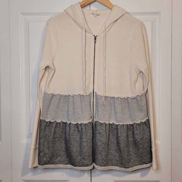 ๐ Hem & Thread Hooded Knit Jacket - Picture 2 of 8